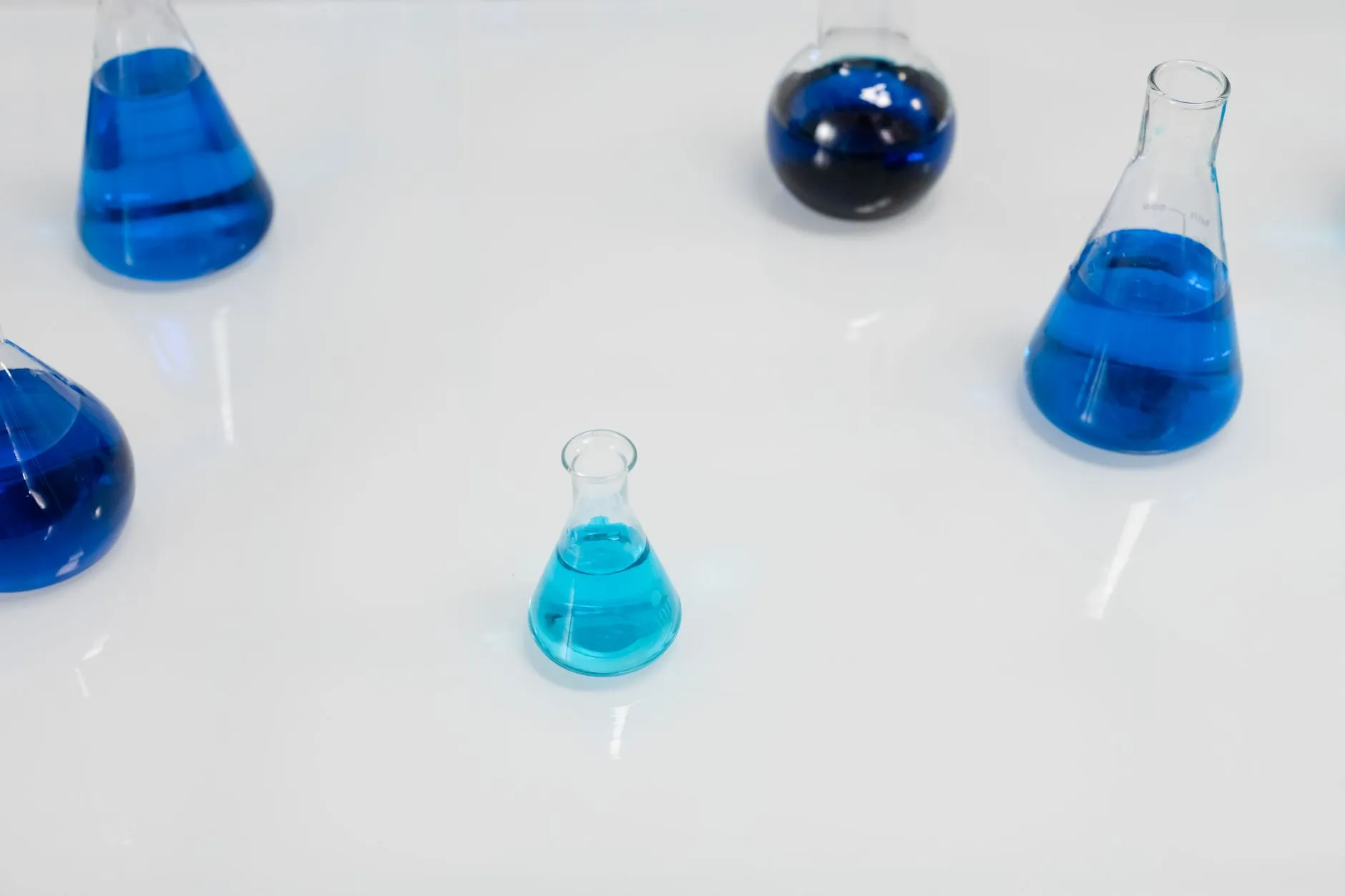 盐城兴梅建材乳胶漆与木器漆配套施工方案详解